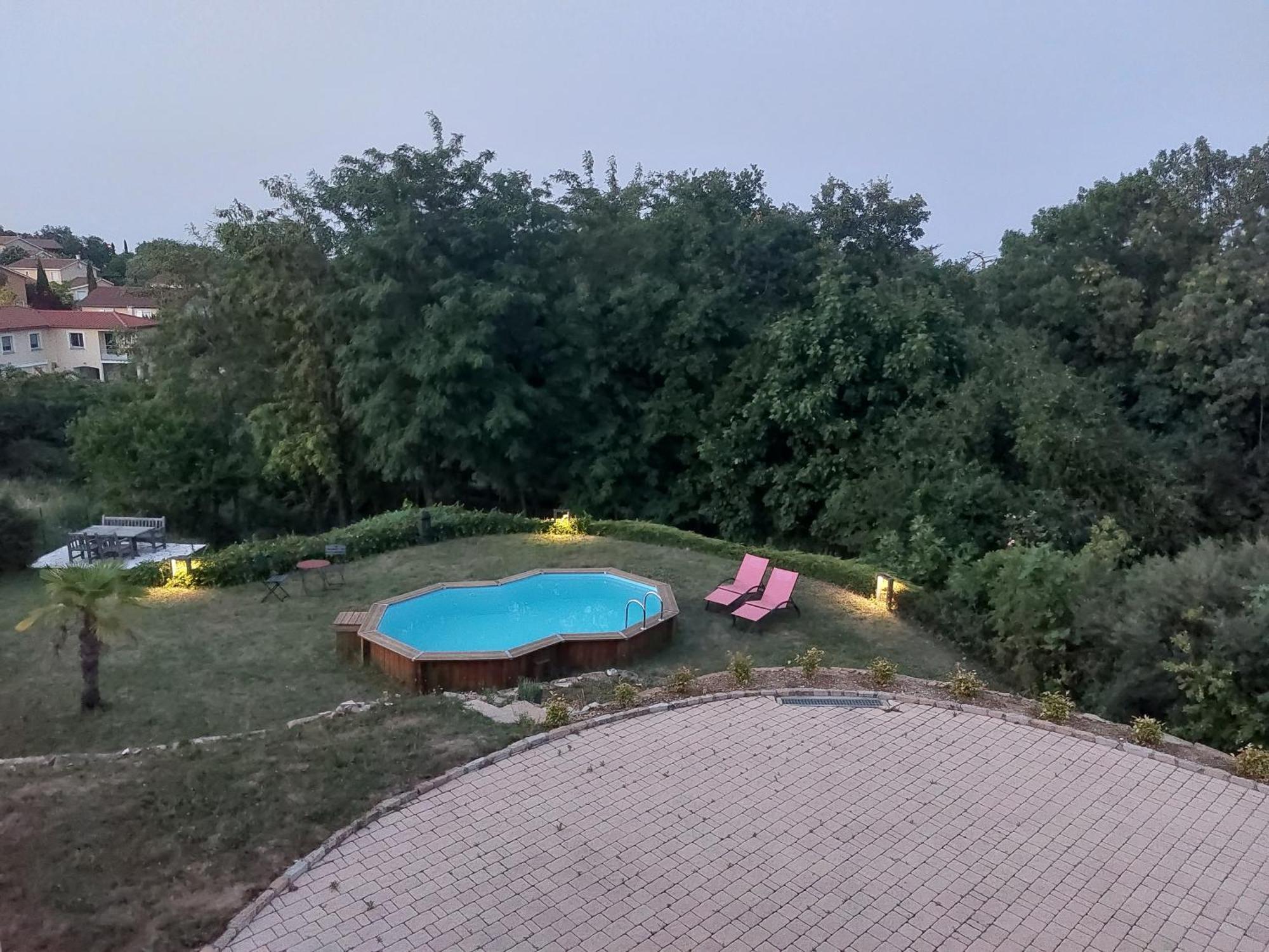 Comme Dans Un Ecrin - T2 De 50 M² Avec Jardin, Terrasse Et Piscine Leilighet Vernaison Eksteriør bilde