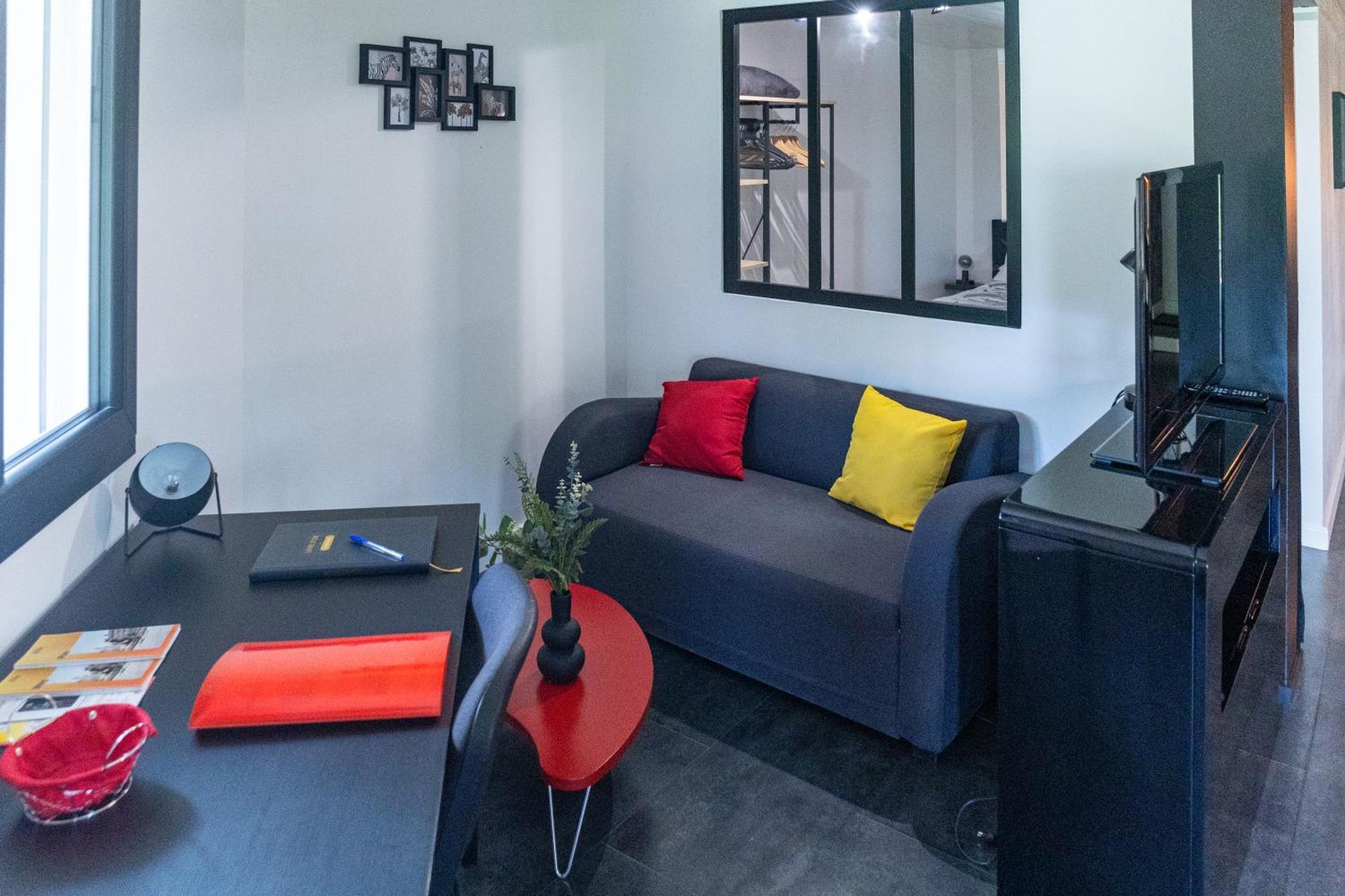 Comme Dans Un Ecrin - T2 De 50 M² Avec Jardin, Terrasse Et Piscine Leilighet Vernaison Eksteriør bilde